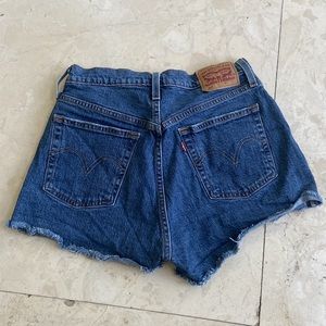 LEVIS SHORTS